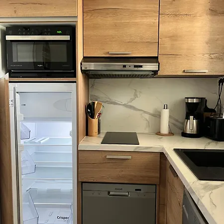 Studio-port-marina, Parking Prive, Climatise Au 