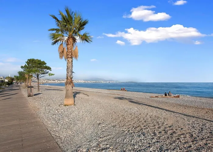 Studio-port-marina, Parking Privé, Climatisé Au Ducal Villeneuve-Loubet