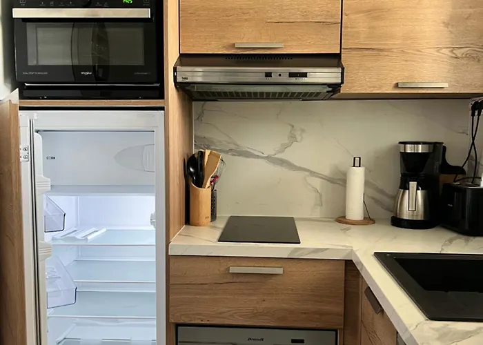 Studio-port-marina, Parking Privé, Climatisé Au Ducal * Villeneuve-Loubet