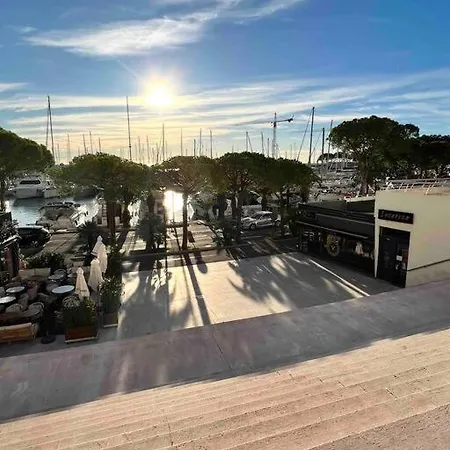 Apartment Port Marina - Parking Prive, Climatise Au Ducal